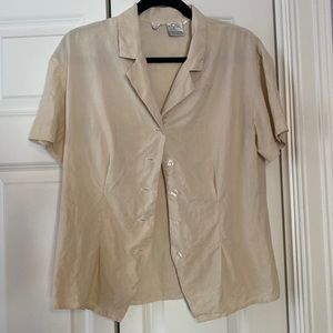 The silk collection white button down shirt size 6